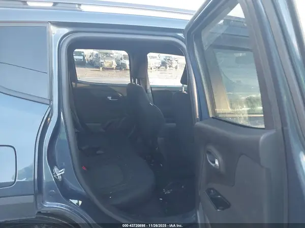 ZACNJDBB4MPN32888 2021 JEEP RENEGADE - Image 8