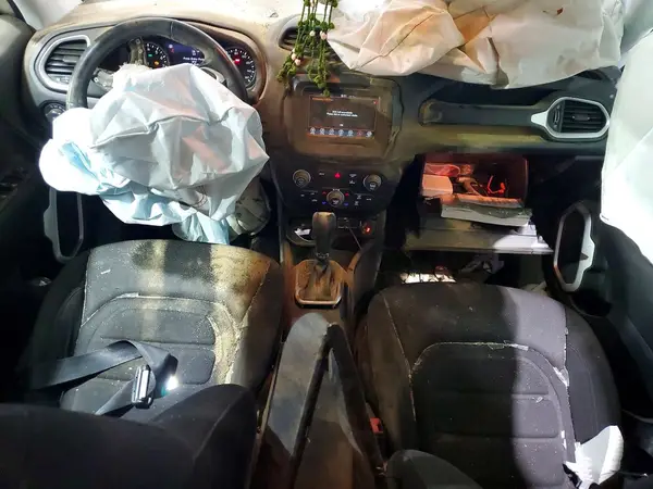 ZACNJDBB6MPM14163 2021 JEEP RENEGADE - Image 8