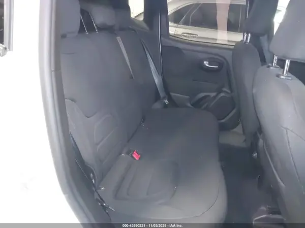 ZACNJDBB6MPM41458 2021 JEEP RENEGADE - Image 8