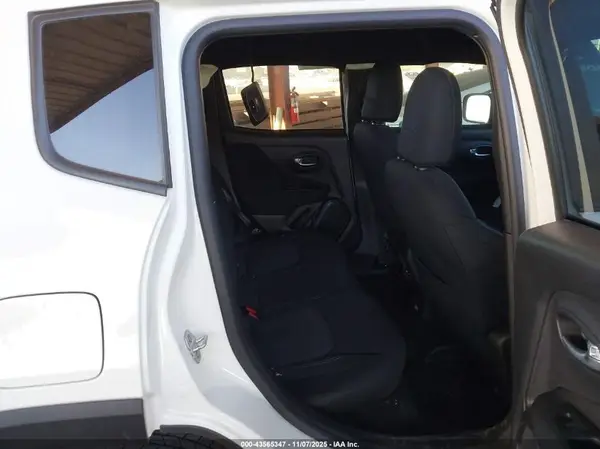 ZACNJDBB6MPN25327 2021 JEEP RENEGADE - Image 8