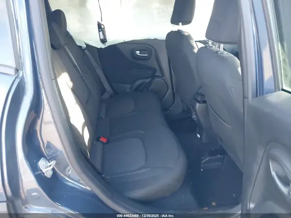 ZACNJDBB6MPN36604 2021 JEEP RENEGADE - Image 8