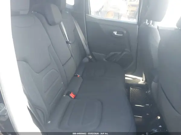 ZACNJDBB7MPM25057 2021 JEEP RENEGADE - Image 8