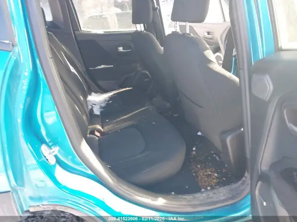 ZACNJDBB7MPM93505 2021 JEEP RENEGADE - Image 8