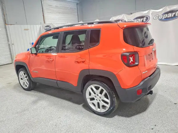 ZACNJDBB7MPM96355 2021 JEEP RENEGADE - Image 2