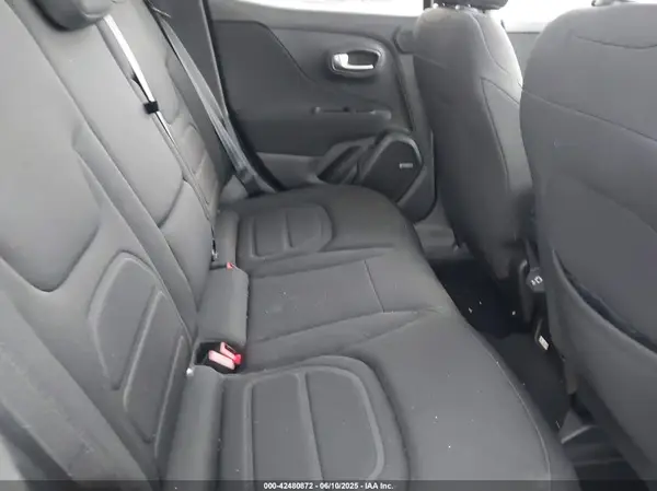 ZACNJDBB7MPN35803 2021 JEEP RENEGADE - Image 8