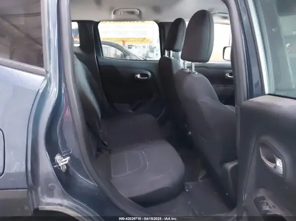 ZACNJDBB8MPM35984 2021 JEEP RENEGADE - Image 8