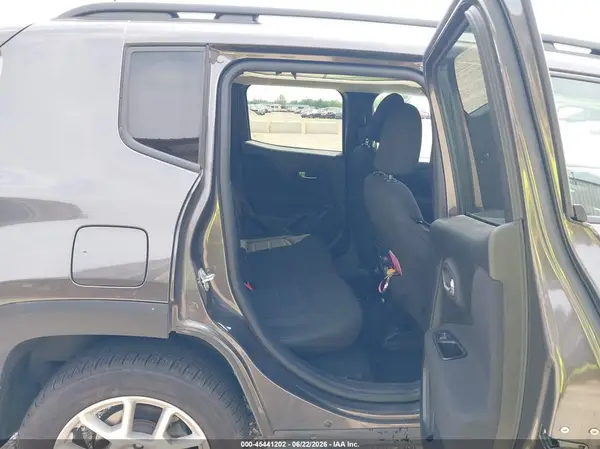ZACNJDBB8MPM52428 2021 JEEP RENEGADE - Image 8