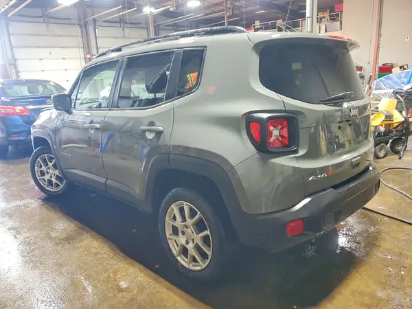 ZACNJDBB8MPN21831 2021 JEEP RENEGADE - Image 2