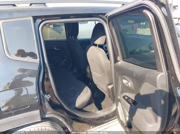 ZACNJDBB8MPN34949 2021 JEEP RENEGADE - Image 8