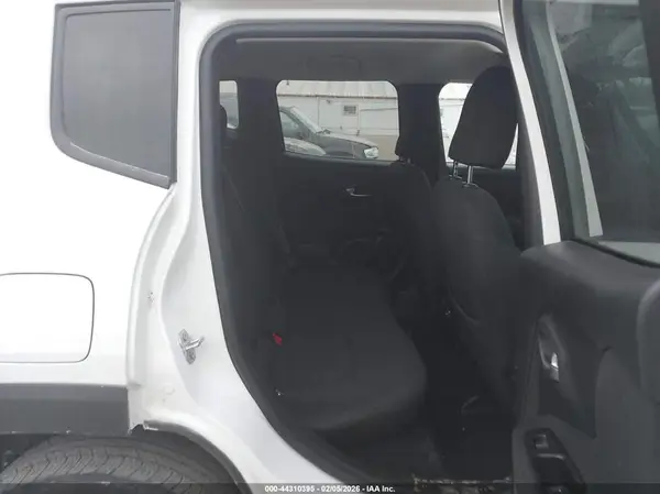 ZACNJDBB9MPM13928 2021 JEEP RENEGADE - Image 8