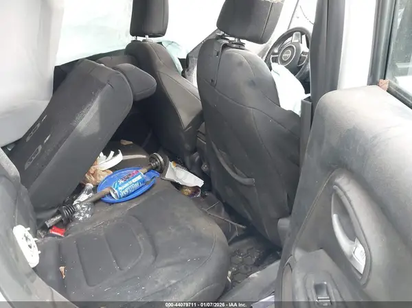 ZACNJDBB9MPM24363 2021 JEEP RENEGADE - Image 8