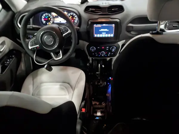 ZACNJDBB9MPM50512 2021 JEEP RENEGADE - Image 8