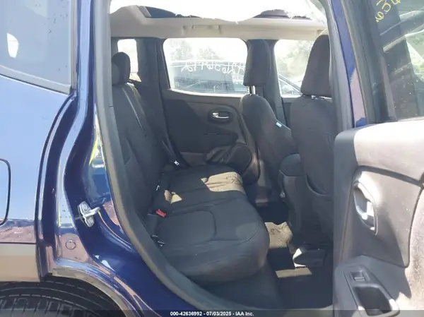 ZACNJDBB9MPM67102 2021 JEEP RENEGADE - Image 8