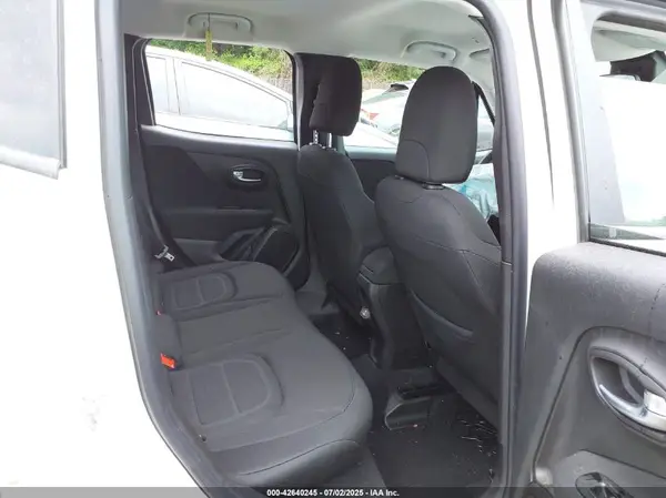 ZACNJDBB9MPN20302 2021 JEEP RENEGADE - Image 8