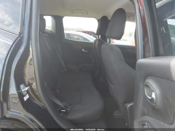 ZACNJDBB9MPN34989 2021 JEEP RENEGADE - Image 8