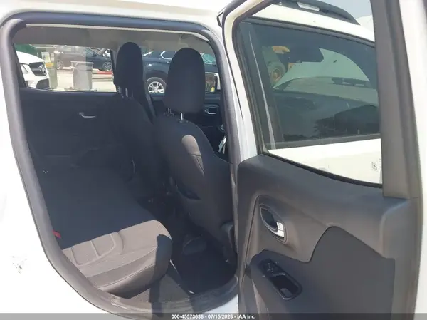 ZACNJDBBXMPM29264 2021 JEEP RENEGADE - Image 8
