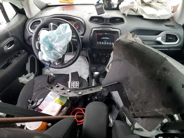 ZACNJDBBXMPN33916 2021 JEEP RENEGADE - Image 8