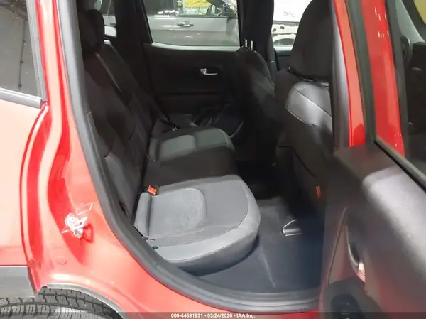ZACNJDC10MPM24905 2021 JEEP RENEGADE - Image 8