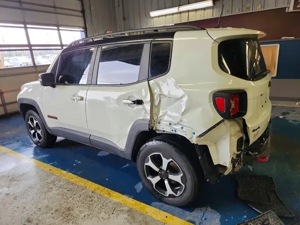 ZACNJDC10MPM49786 2021 JEEP RENEGADE - Image 2