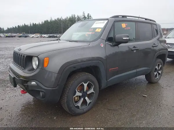 ZACNJDC10MPM97899 2021 JEEP RENEGADE - Image 2