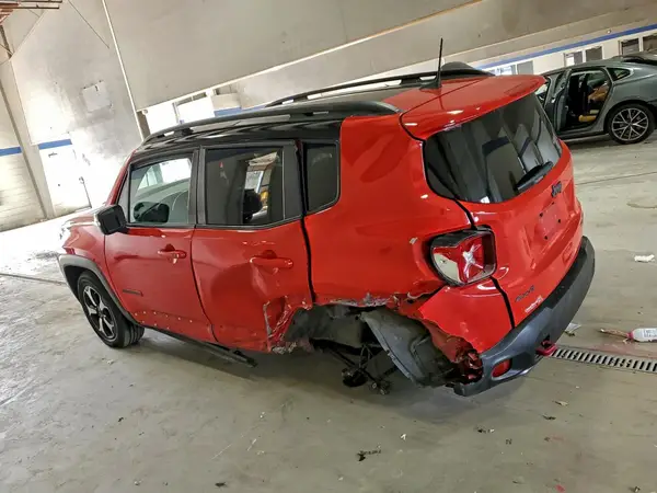 ZACNJDC10MPN35857 2021 JEEP RENEGADE - Image 2