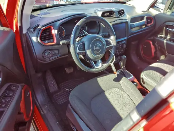 ZACNJDC10MPN35857 2021 JEEP RENEGADE - Image 8