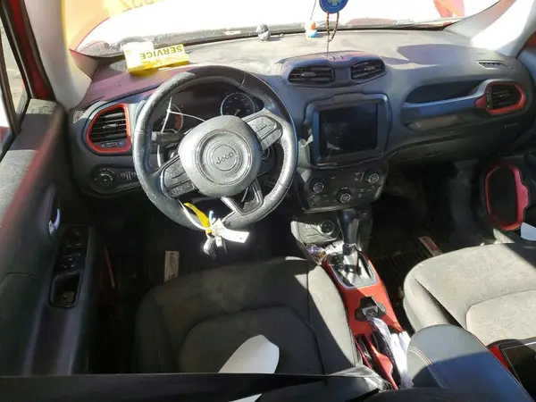 ZACNJDC10NPN48075 2022 JEEP RENEGADE - Image 8