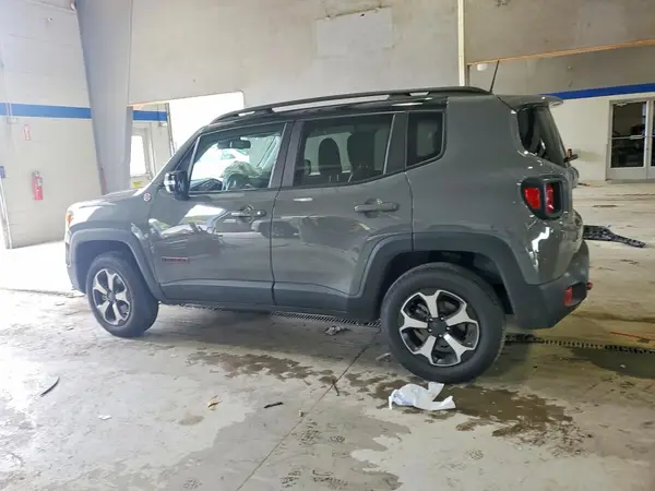 ZACNJDC10NPN52627 2022 JEEP RENEGADE - Image 2