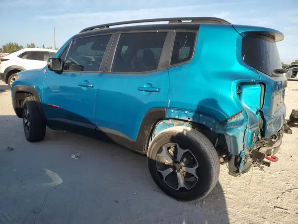 ZACNJDC11NPN50059 2022 JEEP RENEGADE - Image 2