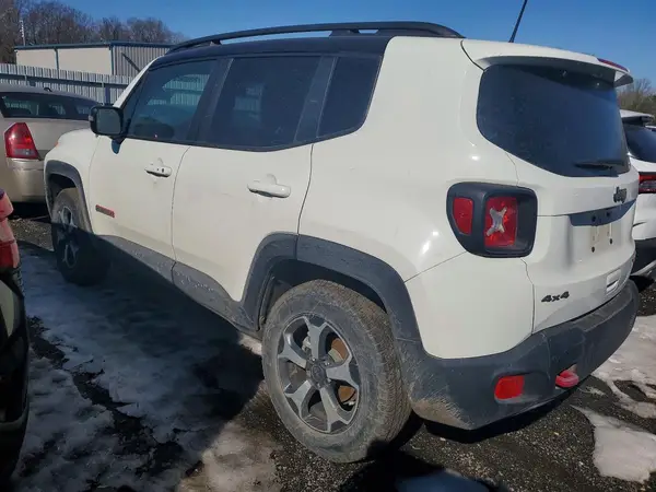 ZACNJDC11NPN61921 2022 JEEP RENEGADE - Image 2