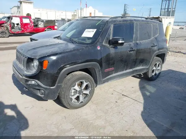 ZACNJDC11NPN78945 2022 JEEP RENEGADE - Image 2