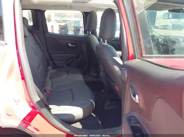 ZACNJDC11NPN81943 2022 JEEP RENEGADE - Image 8