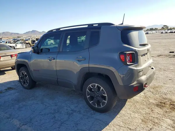 ZACNJDC11PPP23677 2023 JEEP RENEGADE - Image 2