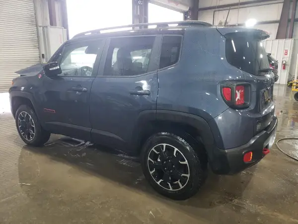 ZACNJDC11PPP60972 2023 JEEP RENEGADE - Image 2