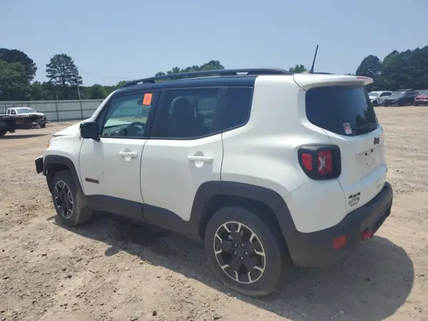 ZACNJDC11PPP72877 2023 JEEP RENEGADE - Image 2