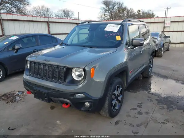 ZACNJDC12MPM68856 2021 JEEP RENEGADE - Image 2