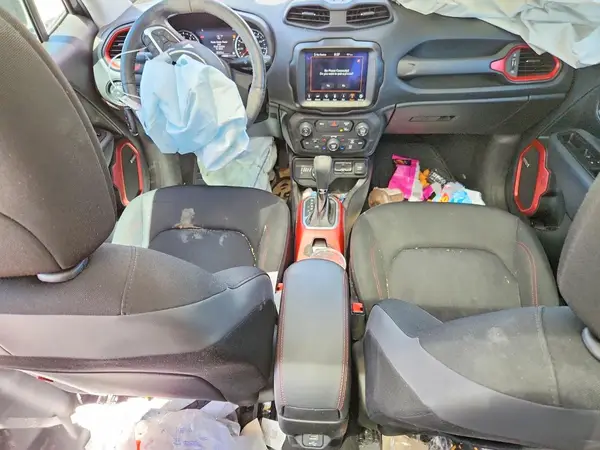 ZACNJDC12MPM98178 2021 JEEP RENEGADE - Image 8