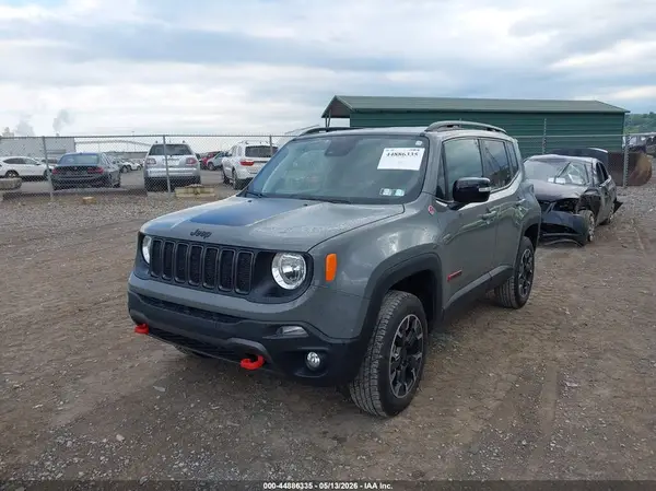 ZACNJDC12PPP40102 2023 JEEP RENEGADE - Image 2