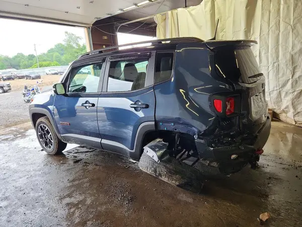 ZACNJDC12PPP63783 2023 JEEP RENEGADE - Image 2