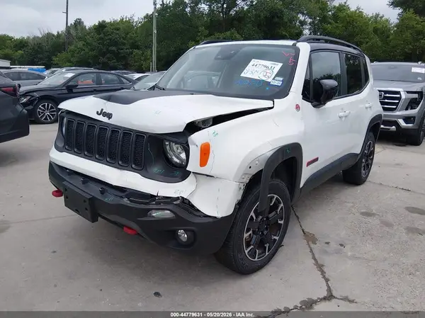 ZACNJDC12PPP72659 2023 JEEP RENEGADE - Image 2