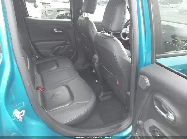 ZACNJDC13MPM70793 2021 JEEP RENEGADE - Image 8