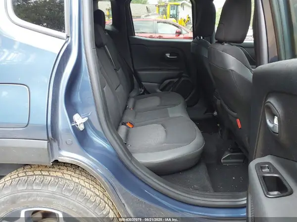 ZACNJDC13MPM93121 2021 JEEP RENEGADE - Image 8