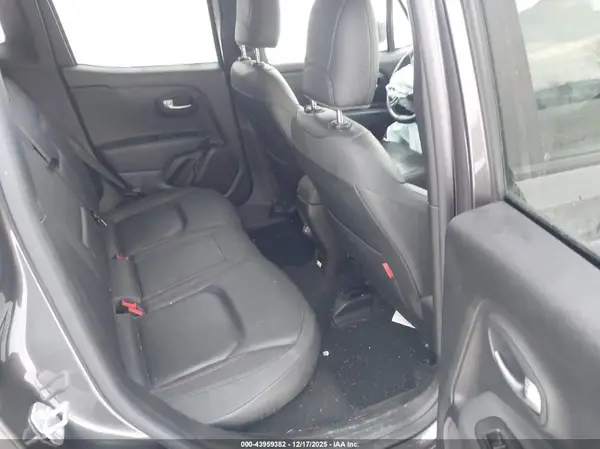 ZACNJDC13MPM94818 2021 JEEP RENEGADE - Image 8