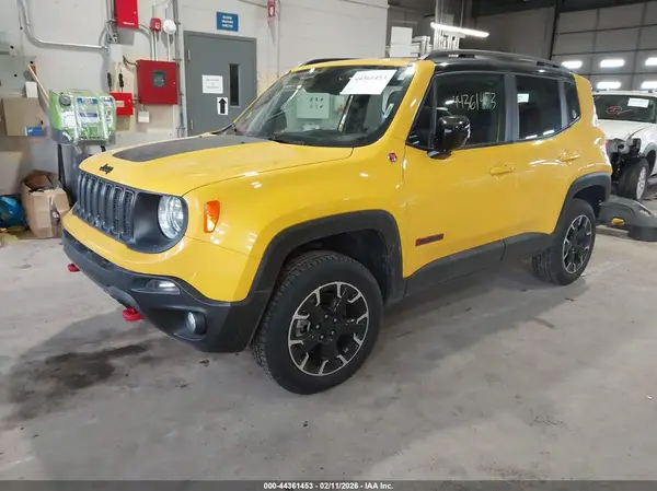 ZACNJDC13PPP55448 2023 JEEP RENEGADE - Image 2