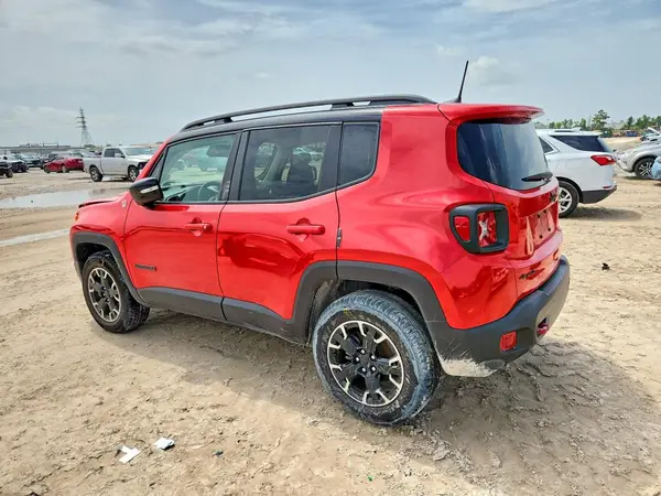 ZACNJDC13PPP57653 2023 JEEP RENEGADE - Image 2