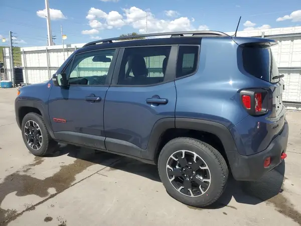 ZACNJDC13PPP63873 2023 JEEP RENEGADE - Image 2