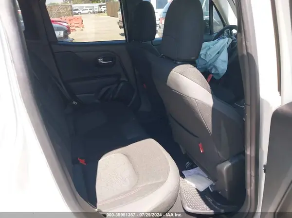 ZACNJDC13PPP66434 2023 JEEP RENEGADE - Image 8