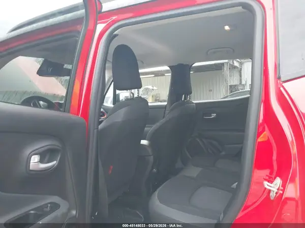 ZACNJDC13PPP70421 2023 JEEP RENEGADE - Image 8