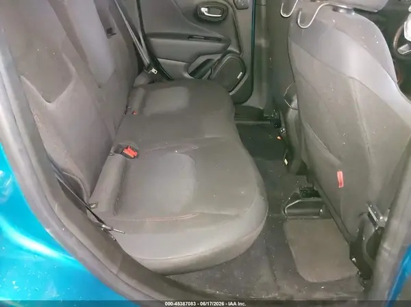 ZACNJDC14MPM35714 2021 JEEP RENEGADE - Image 8