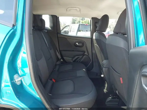 ZACNJDC14MPN23954 2021 JEEP RENEGADE - Image 8